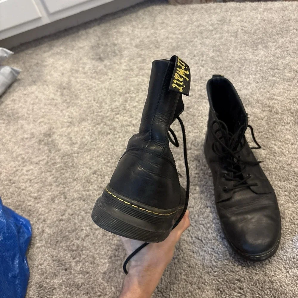 Dr. Martens Combs Leather Black Combat Boots Mens Sz 13 AW004 Air Wair Lace Up